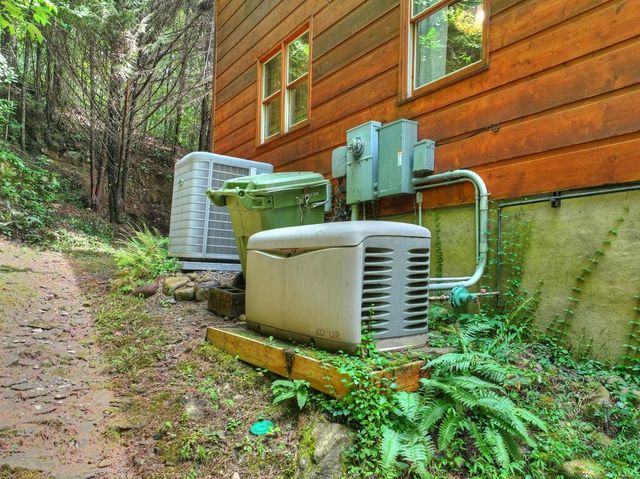 46 Private Drive, Ellijay, GA 30536