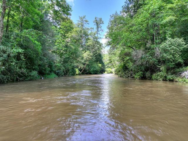 46 Private Drive, Ellijay, GA 30536
