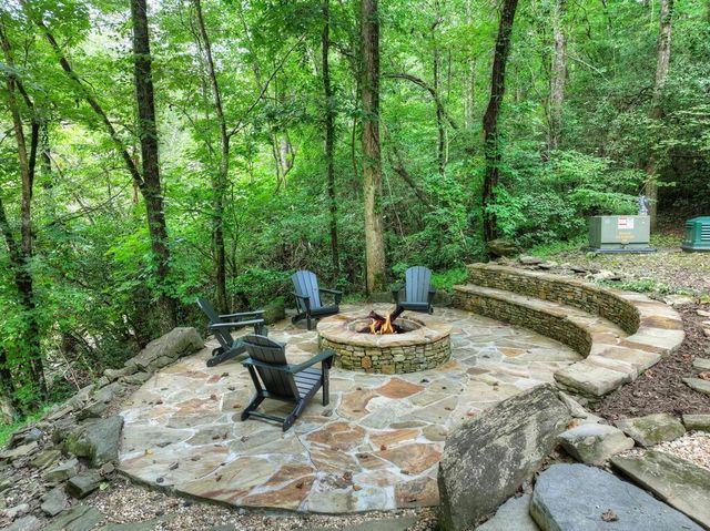 46 Private Drive, Ellijay, GA 30536