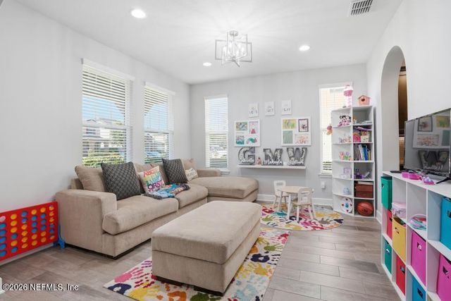 48 LACAILLE Avenue, St. Johns, FL 32259