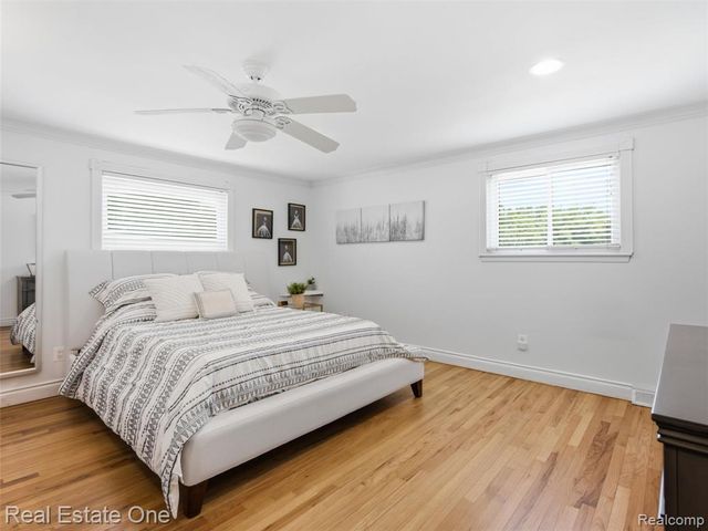 4166 Cherrywood Drive, Troy, MI 48098