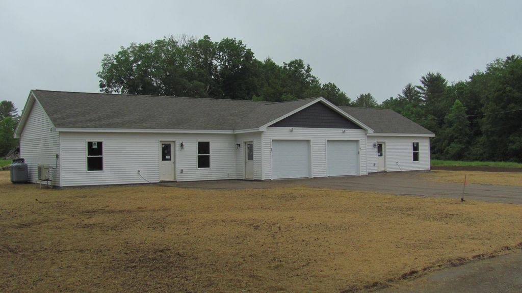 18 Thurlow Drive, Oxford, ME 04270 — exterior