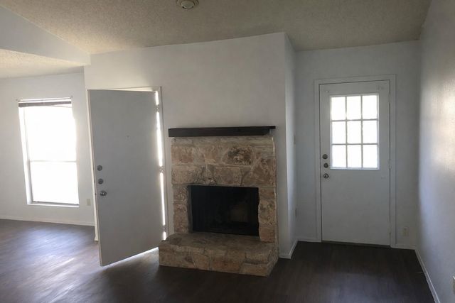 9609 Aberdeen WAY A, Austin, TX 78753