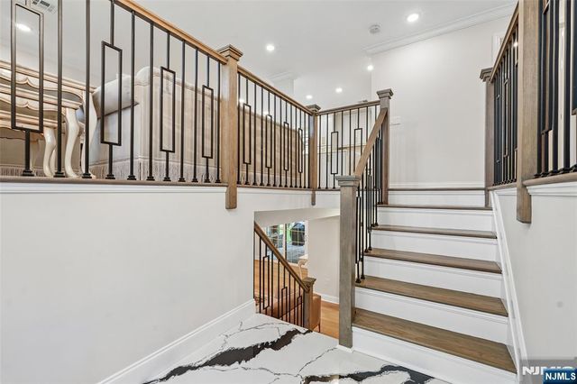 12 Parker Place, Upper Saddle River, NJ 07458