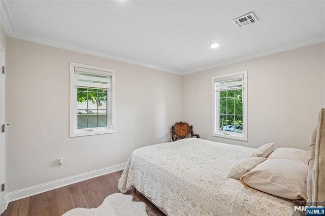 12 Parker Place, Upper Saddle River, NJ 07458