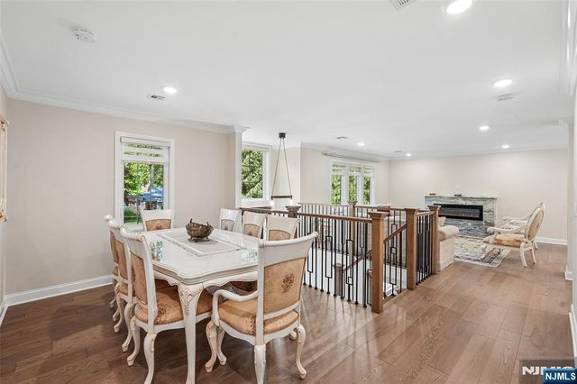 12 Parker Place, Upper Saddle River, NJ 07458