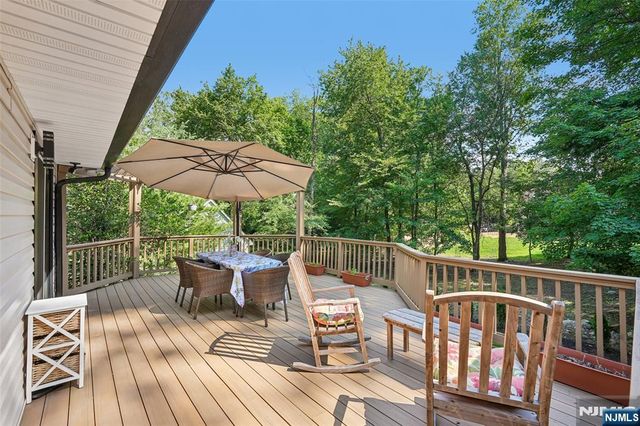 12 Parker Place, Upper Saddle River, NJ 07458