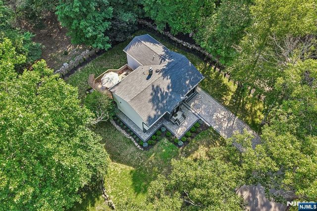 12 Parker Place, Upper Saddle River, NJ 07458