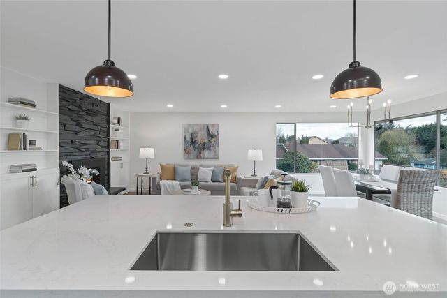 3414 166th Place SW, Lynnwood, WA 98037