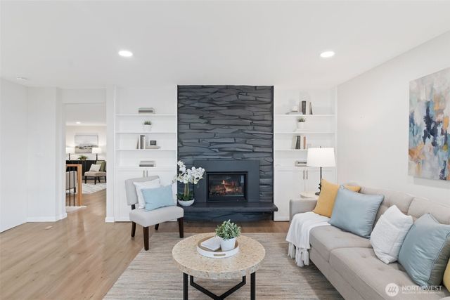 3414 166th Place SW, Lynnwood, WA 98037