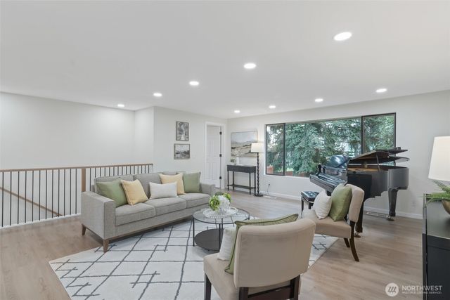 3414 166th Place SW, Lynnwood, WA 98037