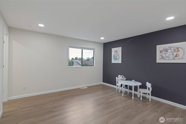 3414 166th Place SW, Lynnwood, WA 98037