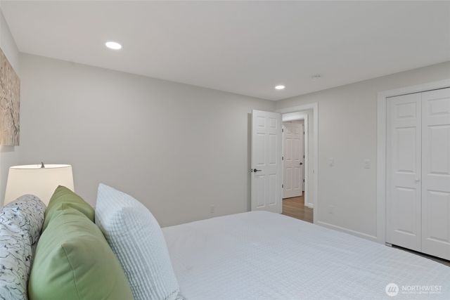 3414 166th Place SW, Lynnwood, WA 98037