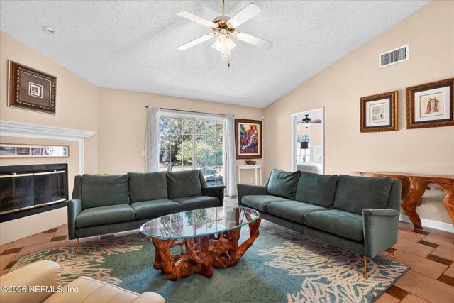 825 LONG LAKE Drive, Jacksonville, FL 32225