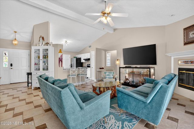 825 LONG LAKE Drive, Jacksonville, FL 32225