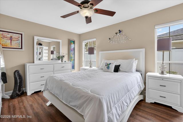 825 LONG LAKE Drive, Jacksonville, FL 32225