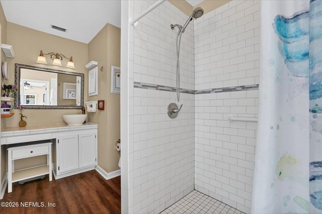 825 LONG LAKE Drive, Jacksonville, FL 32225