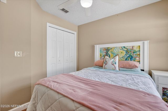 825 LONG LAKE Drive, Jacksonville, FL 32225