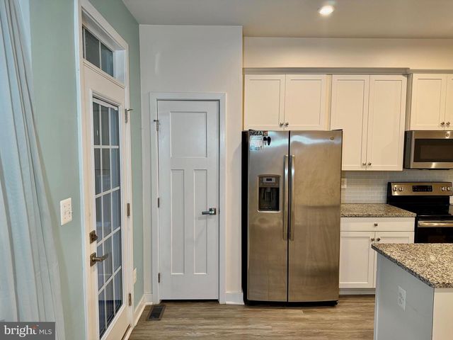4812 CREST VIEW DR, Hyattsville, MD 20782