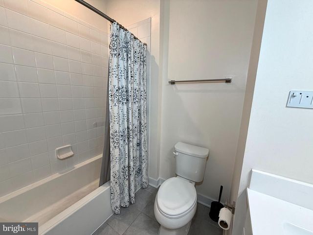 4812 CREST VIEW DR, Hyattsville, MD 20782
