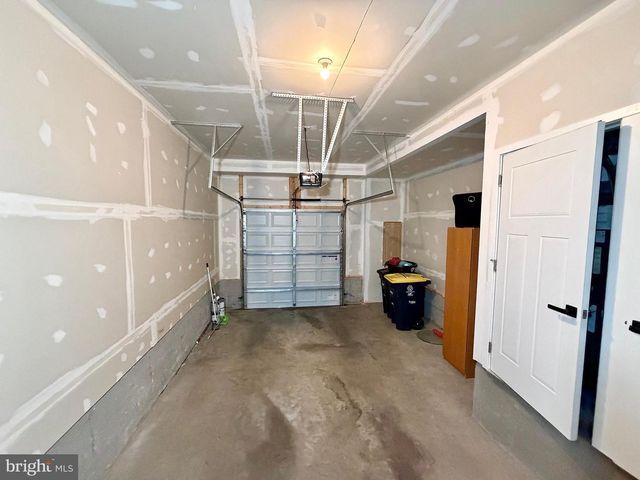 4812 CREST VIEW DR, Hyattsville, MD 20782