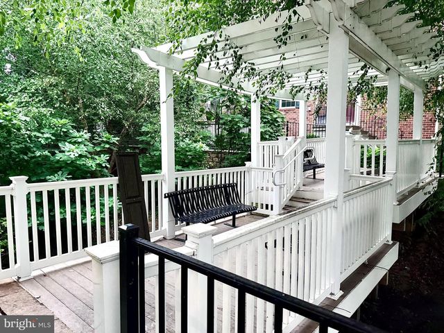 4812 CREST VIEW DR, Hyattsville, MD 20782