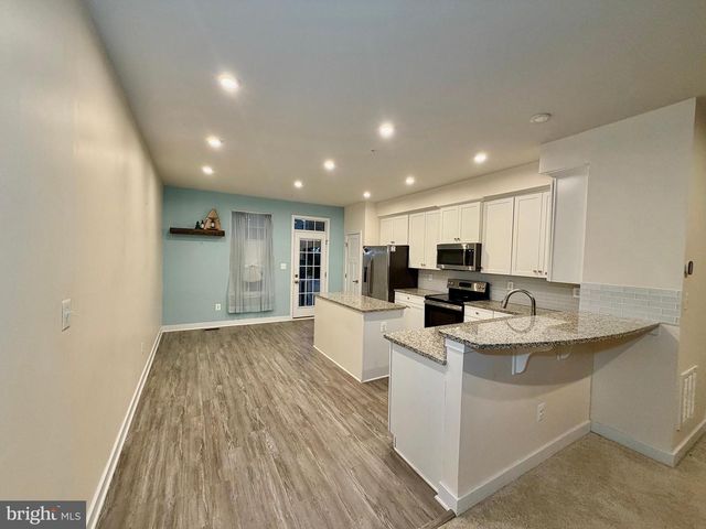 4812 CREST VIEW DR, Hyattsville, MD 20782