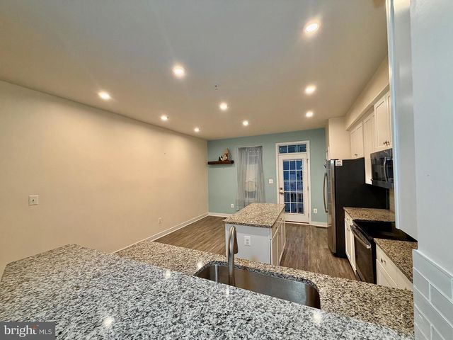 4812 CREST VIEW DR, Hyattsville, MD 20782