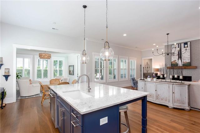 701 Northside Lane, Canton, GA 30115