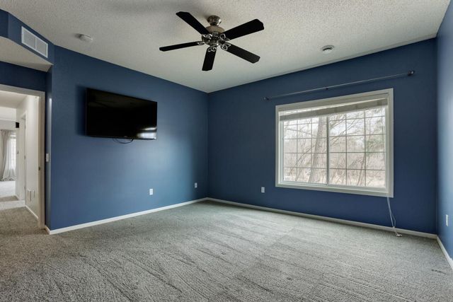 638 Village Parkway, Circle Pines, MN 55014