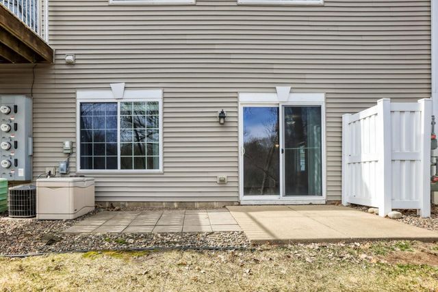 638 Village Parkway, Circle Pines, MN 55014