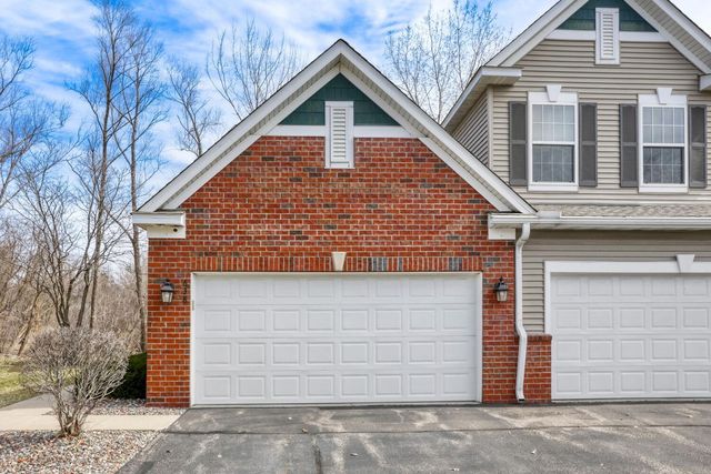 638 Village Parkway, Circle Pines, MN 55014