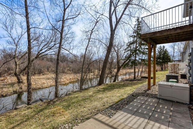 638 Village Parkway, Circle Pines, MN 55014