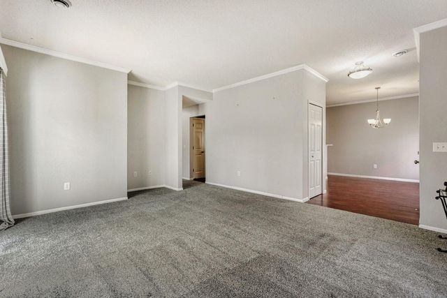 638 Village Parkway, Circle Pines, MN 55014