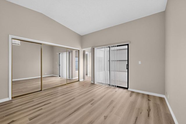 7804 Oakland Avenue NE, Albuquerque, NM 87122