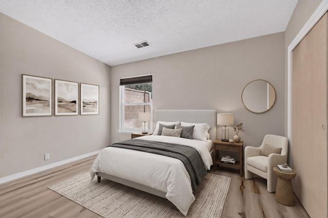 7804 Oakland Avenue NE, Albuquerque, NM 87122