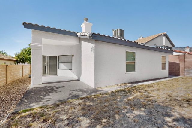 7804 Oakland Avenue NE, Albuquerque, NM 87122