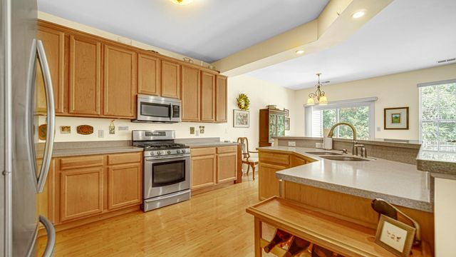 1368 Mackinaw Place, Schererville, IN 46375