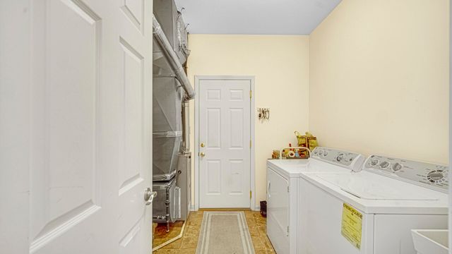 1368 Mackinaw Place, Schererville, IN 46375