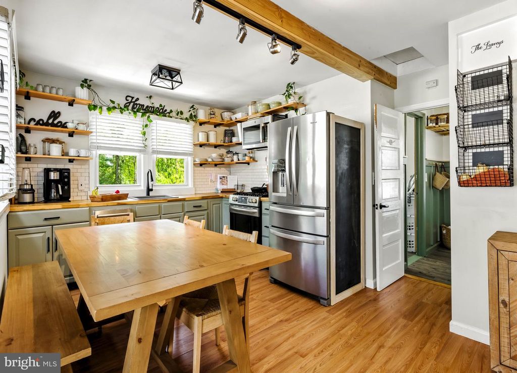14 MARGARET AVE, Sewell, NJ 08080