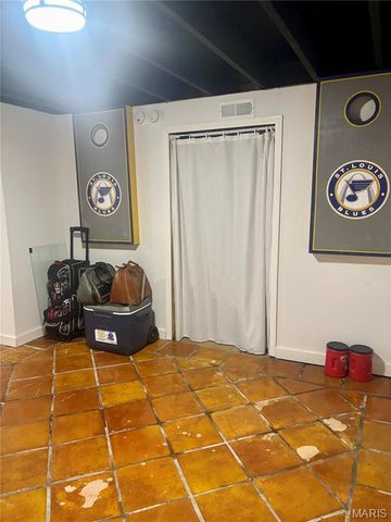 1503 Poplar Street 8, Highland, IL 62249