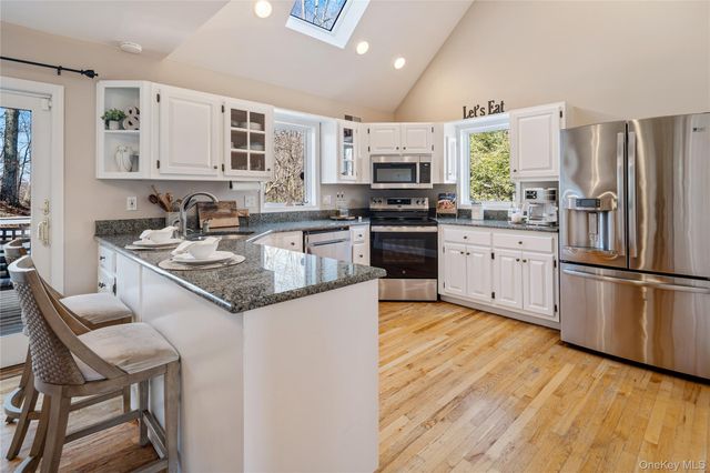 15 Cross Road, Cortlandt Manor, NY 10567