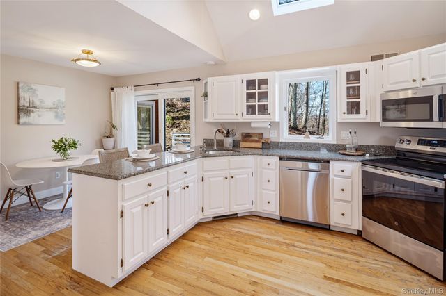 15 Cross Road, Cortlandt Manor, NY 10567