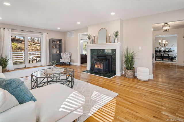 15 Cross Road, Cortlandt Manor, NY 10567