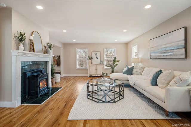 15 Cross Road, Cortlandt Manor, NY 10567