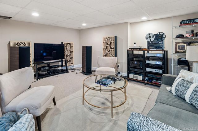 15 Cross Road, Cortlandt Manor, NY 10567