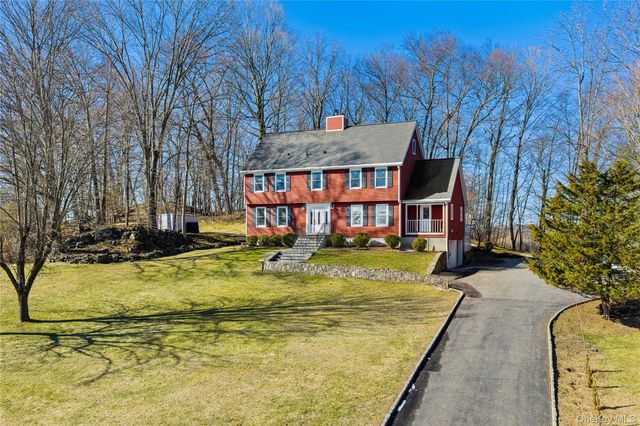 15 Cross Road, Cortlandt Manor, NY 10567