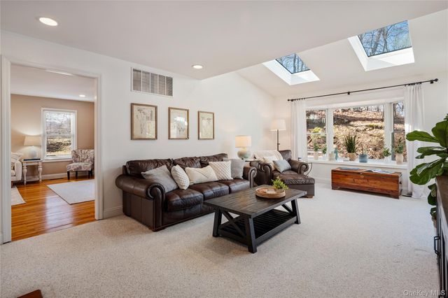 15 Cross Road, Cortlandt Manor, NY 10567