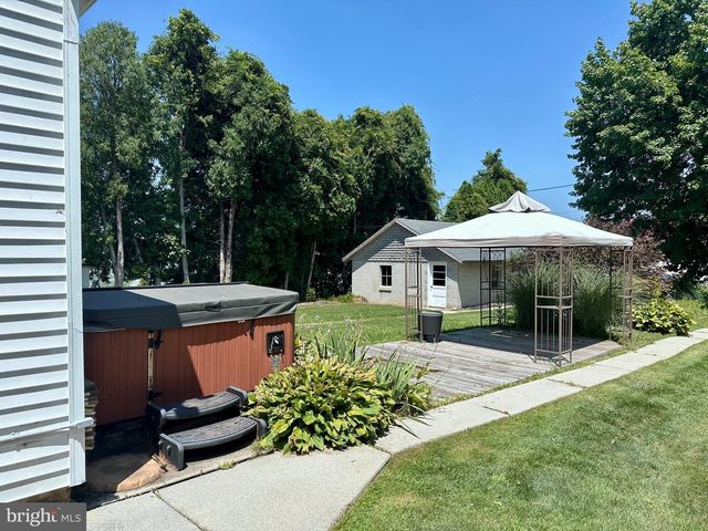 36 S WHITEOAK ST, Kutztown, PA 19530