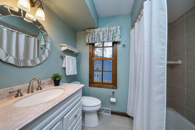 747 Redwing Drive, Geneva, IL 60134